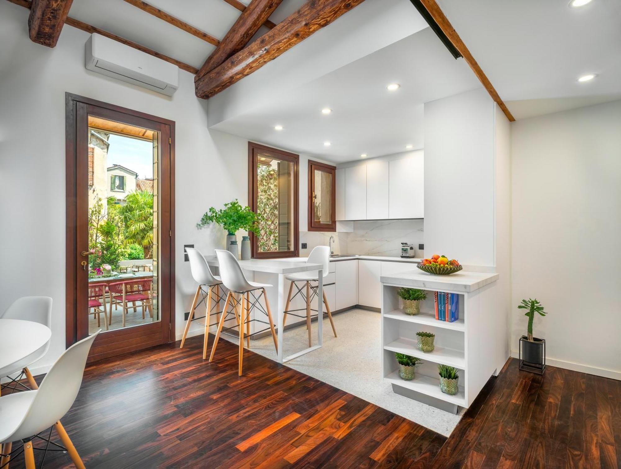 San Barnaba Palace R&r Appartement